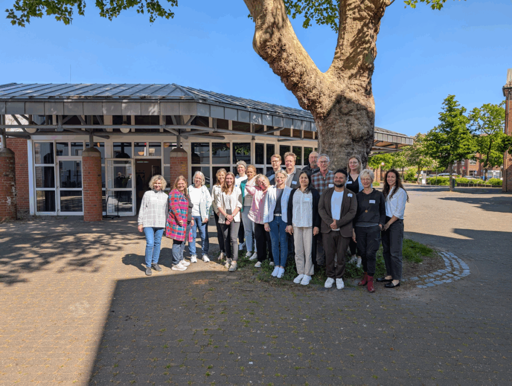 Gruppenbild aller Netzwerkteilnehmerinnen